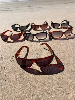 FAB Fashion Sunglasses, Made in Japan QUALITY  7 Pairs w/pouchs