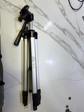 Radio Shack TR-10 Adjustable Aluminum Tripod Pan/Tilt Head Quick Release Camera