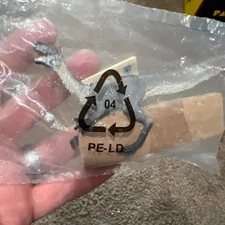 Carnegie Safari Dilong Dinosaur Figure Prehistoric Collectible Rare 2005 Mip