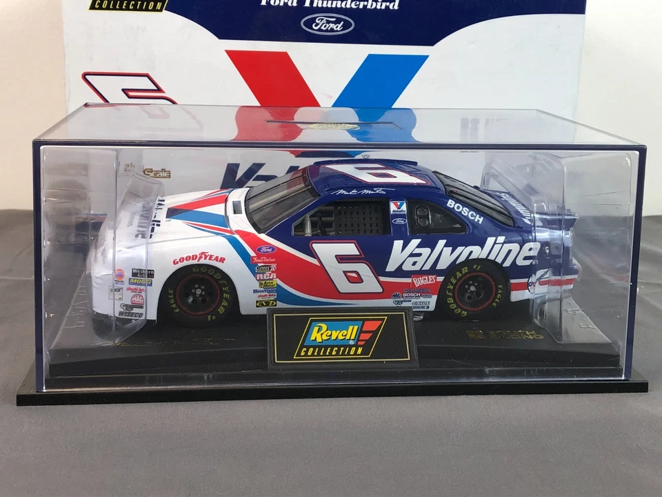 REVELL Precision 1:24 Diecast Car #6 VALVOLINE 1997 Ford Thunderbird MARK MARTIN - Image 4 of 4