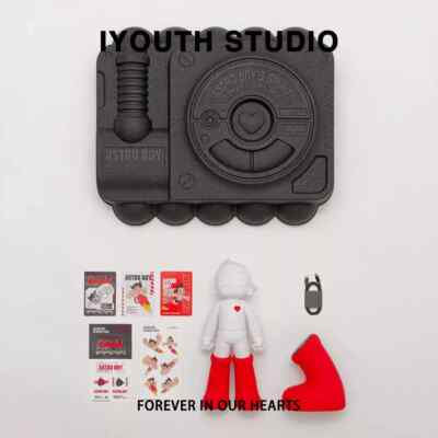 IYOUTH Studio Astro Boy 60th Anniversary Magnetic Wireless Charger Red suit