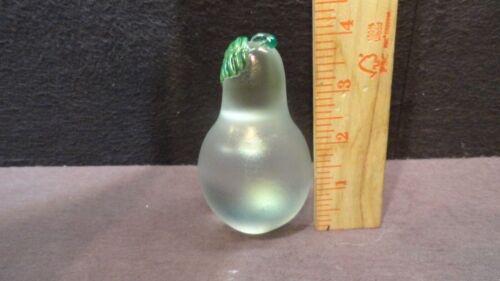 Opalisierendes Vintage Kunstglas Obst grüne Birne applizierter Blattstiel signiert & # - Bild 8 von 8