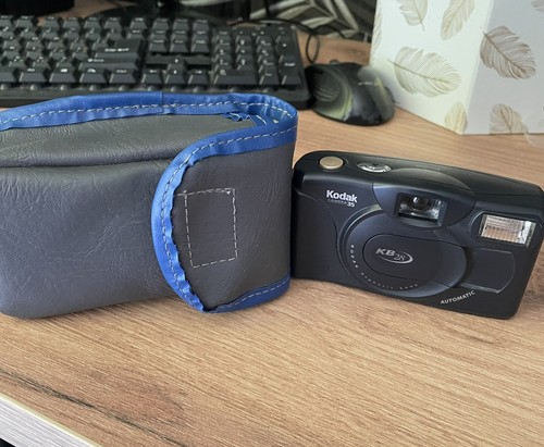 Vintage Kodak KB 28 35 mm Kompaktkamera mit Riemen und Infinity Auto Aspher - Bild 9 von 9