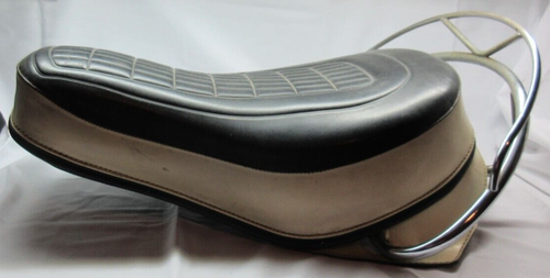 Harley-Davidson KNUCKLE PAN SHOVEL 1937-64 SOLO-BUDDY SEAT WITH T-BAR/GRAB RAIL - Foto 3 di 13