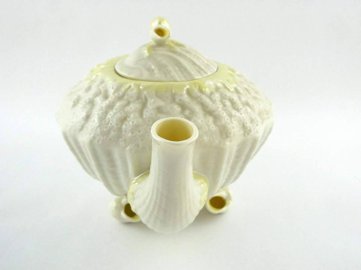 BELLE VINTACE ぽぽ Belleek Pottery Ireland Neptune Yellow Teapot with Lid 4 Cup