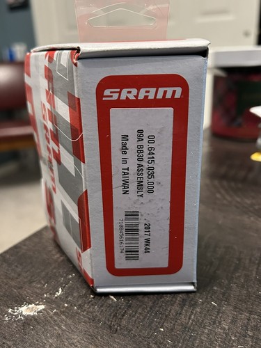 NIB: SRAM BB30 Bearing Kit Assembly With Clips Road Bike Bottom Bracket MTN 30mm - Picture 3 of 3