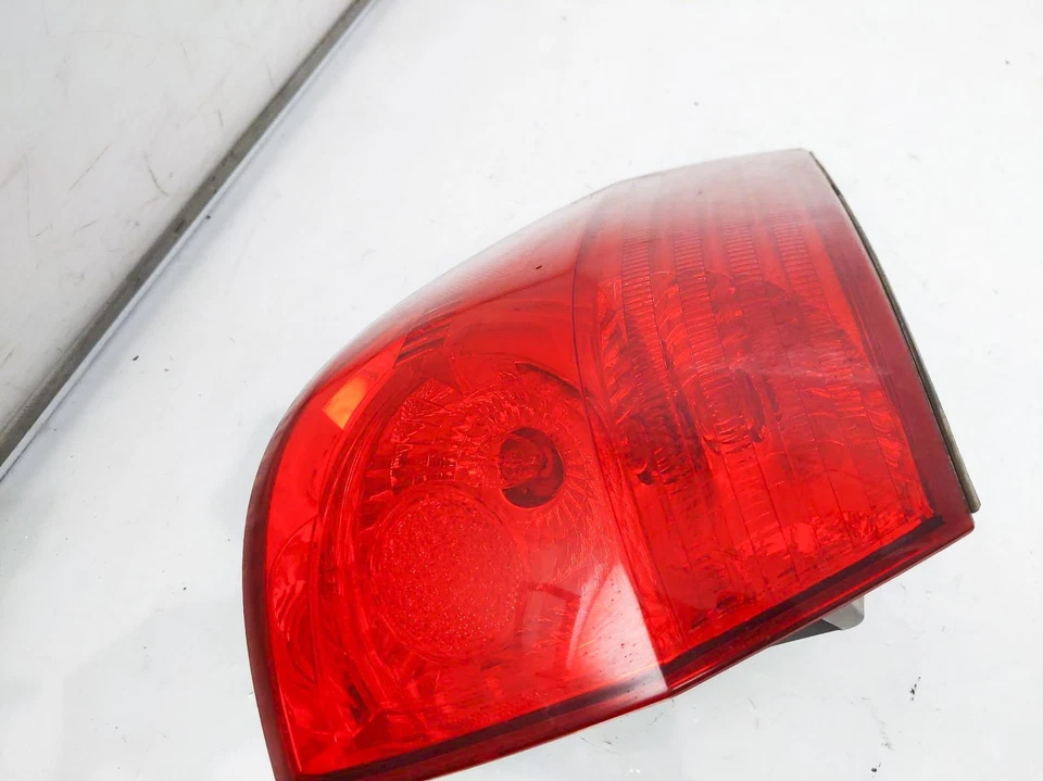 2006-2010 Toyota Sienna 4Dr Driver Left Tail Light Lamp Taillight 81560-Ae020 — 第 4/4 张图片