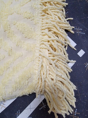 Colcha de chenilla amarilla vintage 104" x 80" - Imagen 3 de 7
