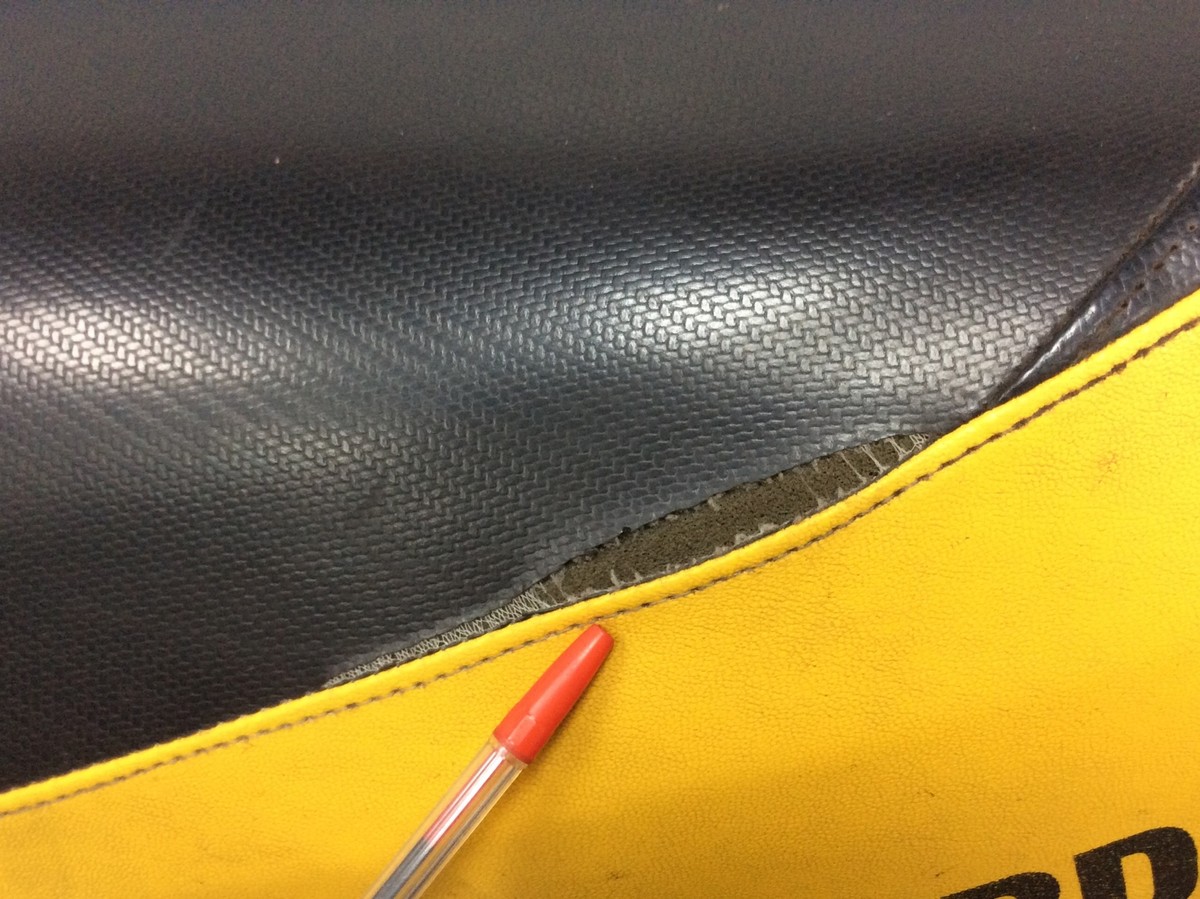 Skidoo REV MXZ Renegade GSX Summit Mach Z 1000 04-07 Seat *TEAR