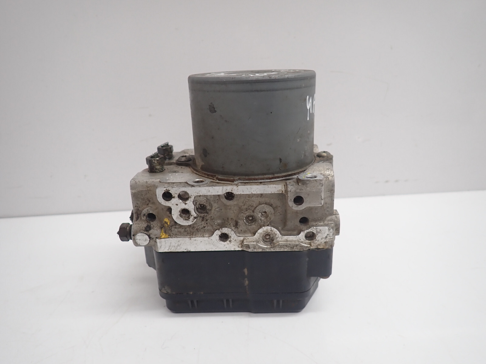2014 Toyota HILUX ABS Pump 89541-71250 500 for sale online | eBay