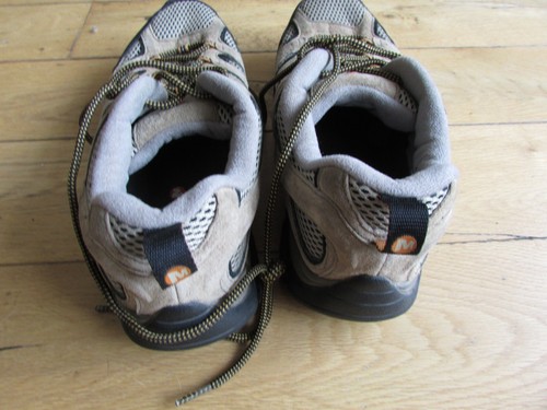 Mens Merrell Walking Shoes Vibram Sole UK 11 Beige - Imagen 4 de 6