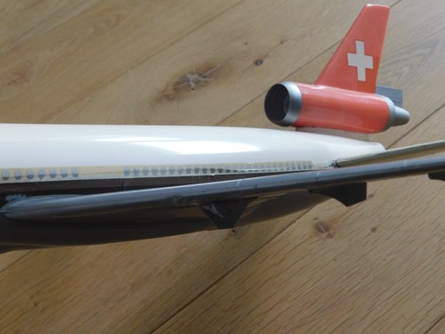 vintage SWISSAIR DC 10 McDonnell Douglas AVION 1/100 maquette AIR PLAST MILANO - Afbeelding 10 van 24