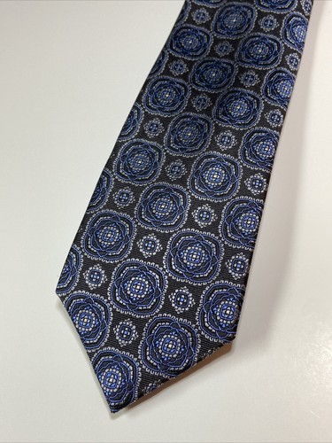 Joseph Abboud 100% Silk Necktie Blue & Black Geometric Design BRAND NEW! - Picture 2 of 6