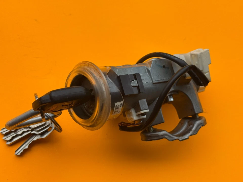 Subaru Outback Legacy 2007-2009 bloqueo de encendido con llave e inmovilizador 88215AG00A OEM Foto 2 de 4