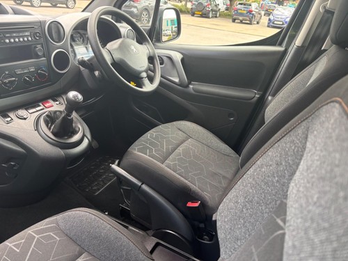 2018 Peugeot Partner Tepee 1.6 BlueHDi Active Euro 6 (s/s) 5dr MPV Diesel Manual - Picture 12 of 24