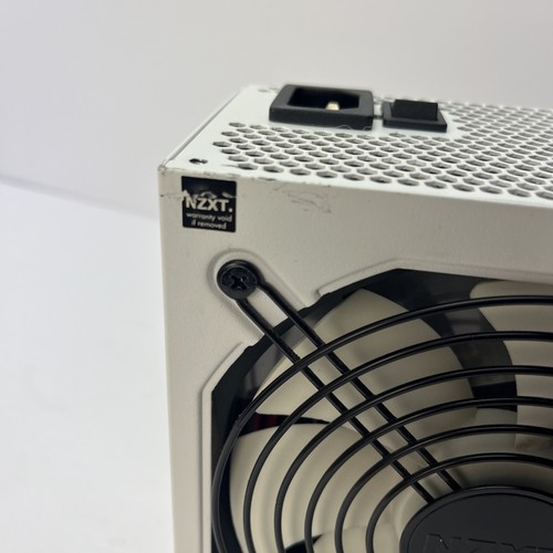 550W HALE82 V12 Power Supply Model NP-1BM-0550A NOT TESTED - Afbeelding 7 van 7