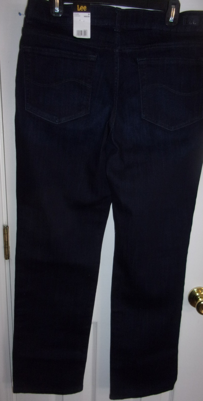 Lee Relaxed Fit Straight Leg Mid Rise Stretch Women's Jeans  Size 14 MEDIU image 2