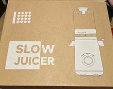 TUUMIIST TM-580SJ Black Whole Fruits & Vegetables Squeeze Cold Press Slow Juicer