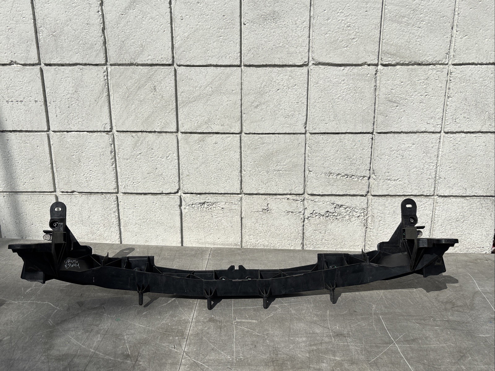 2019 - 2023 LAMBORGHINI URUS RADIATOR SUPPORT BRACKET OEM USE