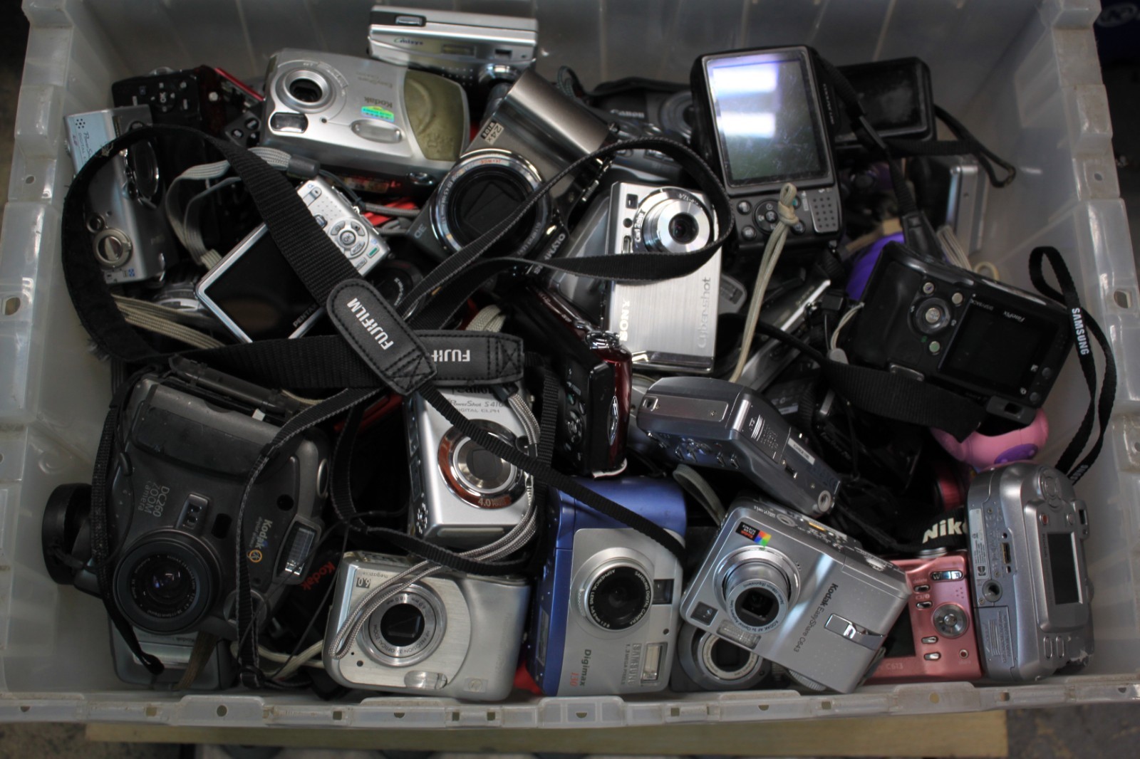 Lot of 47LB Digital Cameras Canon Damaged Nikon Olympus Kodak Fuji & More