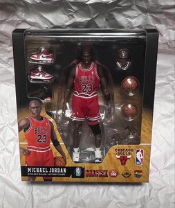 Mafex Michael Jordan | eBay