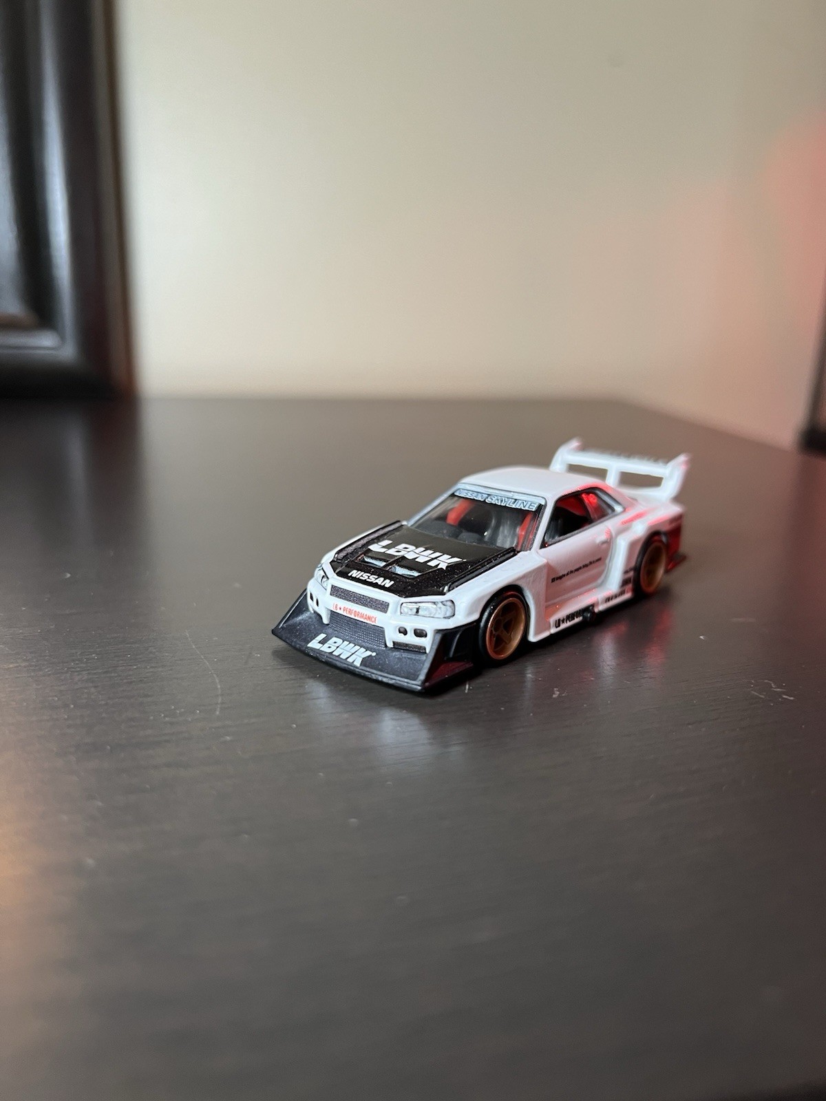 Picture 4 of 8