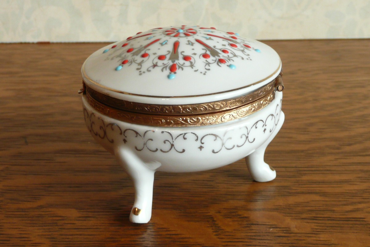Meissen 磁器皿 青い花模様 約24cm x 13cm Meissen 磁器皿 青い花模様 約24cm x 13cm Meissen 磁器皿 青い