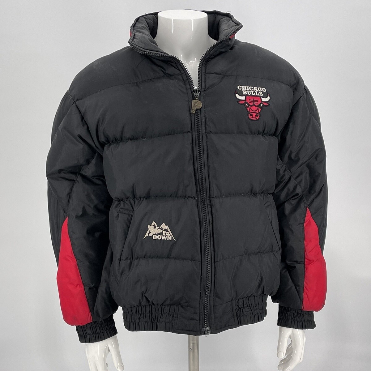 VTG Pro Player Chicago Bulls Puffer Jacket Mens Medium Goose VTG Pro Player Chicago Bulls Puffer Jacket Mens Medium Goose