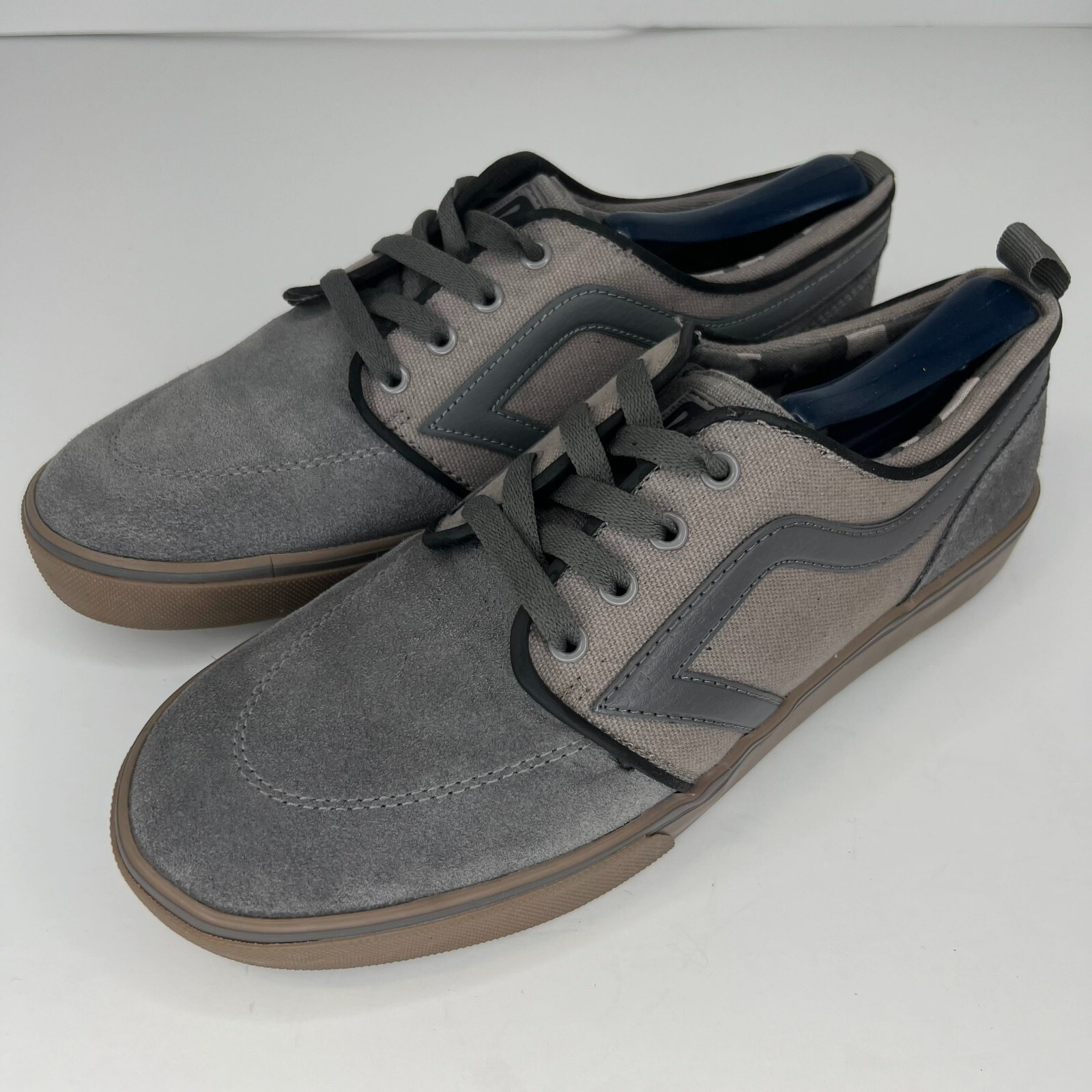 Airspeed Mens MNAS4401002 Rail Gray Lace-Up Low-Top Lined Size 8 Skate Shoes