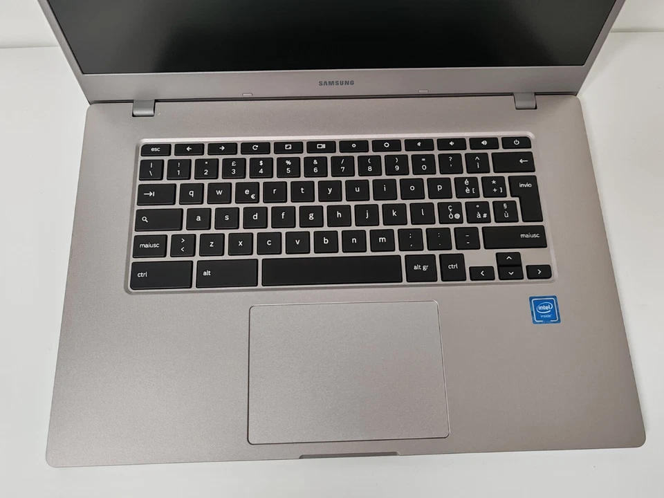 NOTEBOOK SAMSUNG CHROMEBOOK XE350XBA CELERON N4000 RAM 4GB SSD 64GB FHD - Immagine 2 di 4
