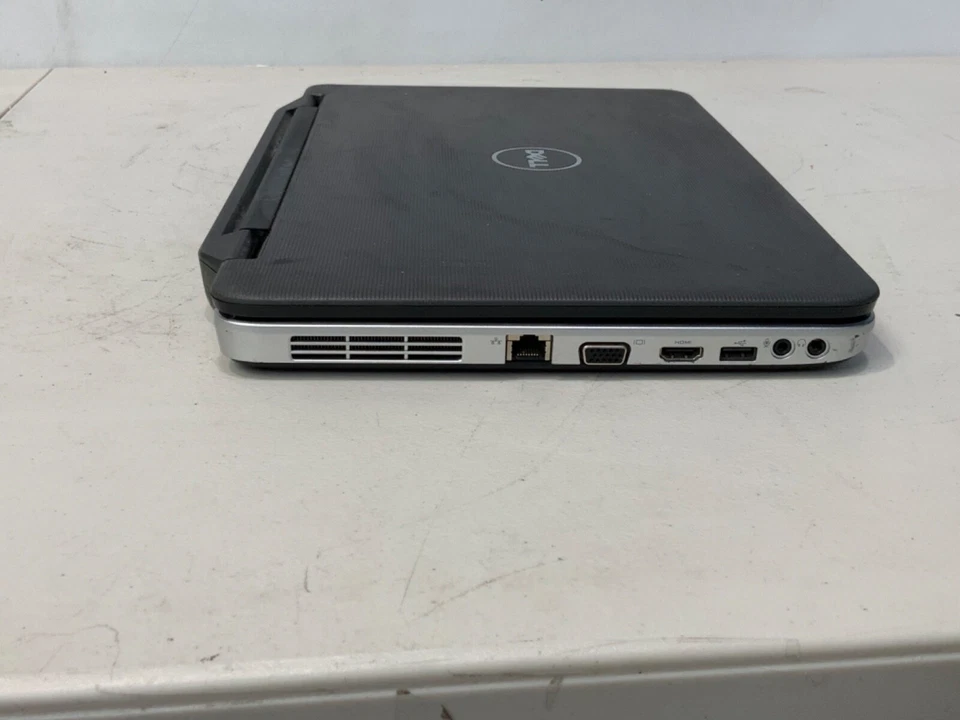 Dell Vostro 1540 Intel Core i3 **NO FUNCIONA FALTA TECLADO SOLO PARA PIEZAS** Foto 4 de 4