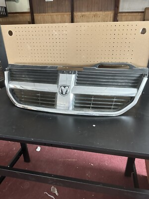 Used Front Grille fits: 2009 Dodge Journey Front Grade A