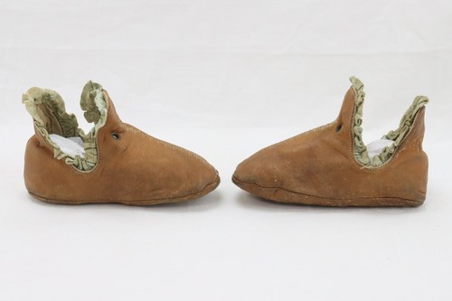 Antique Victorian Brown Leather Baby Bootie Shoes with Lace Trim - Picture 7 of 10