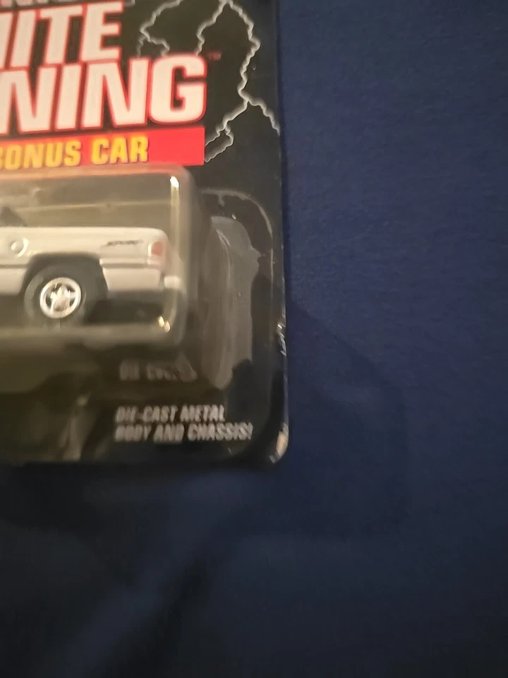 Johnny Lightning DODGE RAM 1500 White Lightning Chase (260) - Image 3 of 3