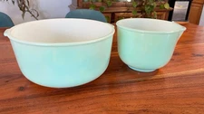 Set of Two Aqua/Turquoise Glassbake Sunbeam Mixer Bowls