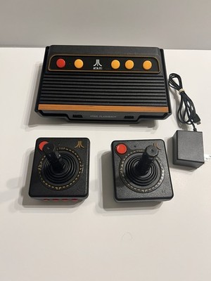 Atari Flashback 9 Gold HD Classic Console w/ 2 wireless Controllers 120 Games