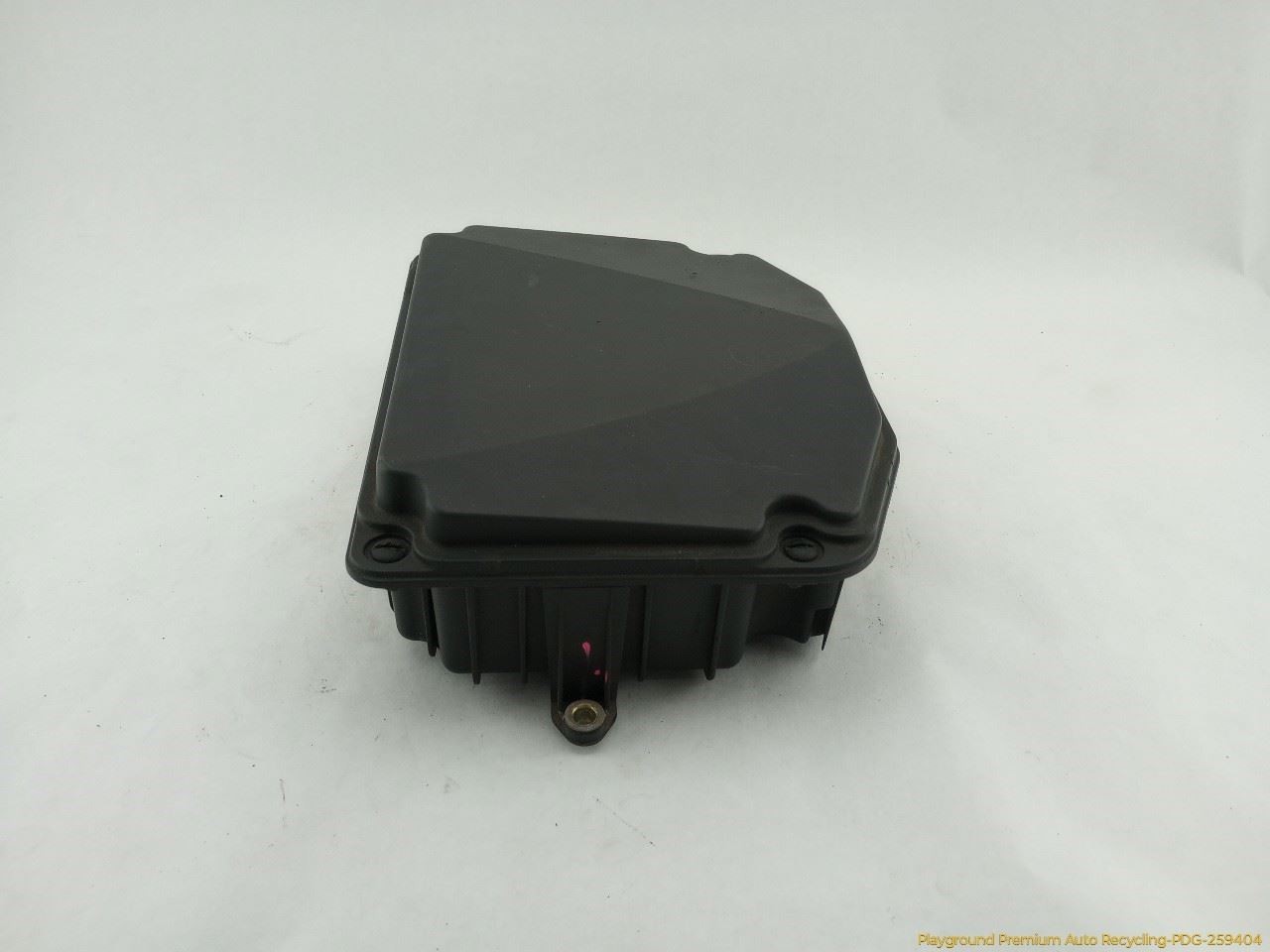 Maserati Quattroporte M139 Engine Fuse Box Case 4.2L V8 8 Cyl Fits 2003-2008 03 