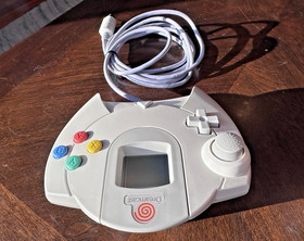 BUNDLE! USA Sega Dreamcast console system, 2 games 1 controller, bass fishing🔥