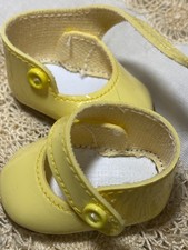 Chaussures  ballerines  jaunes pour  poupée 5 cm