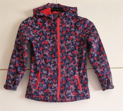 Tolle Softshelljacke mit Schmetterlingen von Crivit, Größe 122 / 128