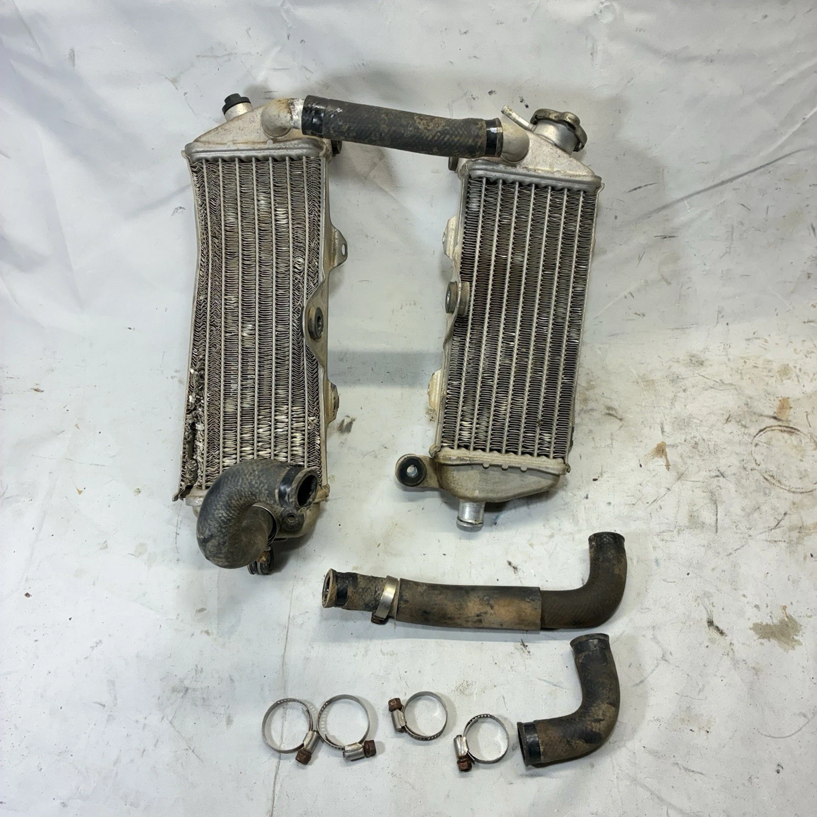 1997 - 2006 Kawasaki KDX200 Right & Left Radiators 39061-1239 KDX220R 2001