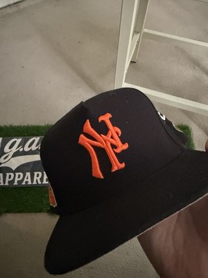 Twnty-two New York SnapBack Hat