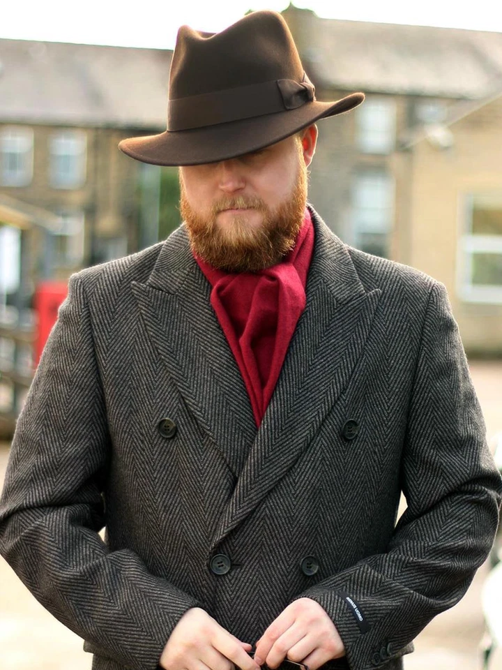 Bufanda de lujo de lana suave estilo vintage calidad retro borgoña para hombre Foto 2 de 3