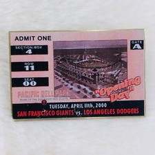 2000 Pacific Bell Park Opening Day Giants Dodgers Souvenir Baseball Pin *scuffs