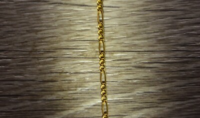 Simple Figaro Bracelet in Yellow Gold