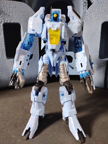Mastermind Creations MMC R-24 Turben IDW Transformers Whirl - Imagen 4 de 13