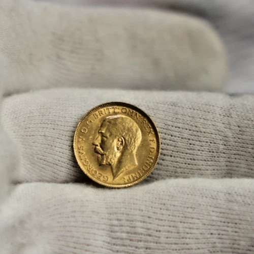 1913 George V Gold Half Sovereign — photo from the most recent tracked eBay sale