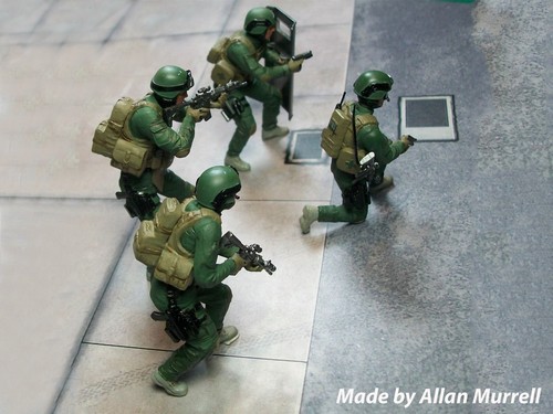 ICM DS2401 Plastik Modell Figuren Bausatz Maßstab 1:24 S.W.A.T. Team Bausätze für Dioramen - Bild 18 von 21
