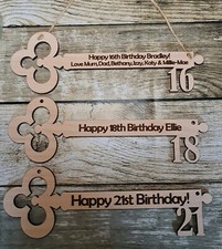 PERSONALISED BIRTHDAY GIFT 21ST 18TH 16TH ENGRAVED WOODEN KEY KEEPSAKE PLAQUE
