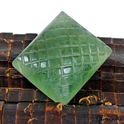 108.90 Cts Natural Untreated Green Fluorite Baguette Cut Hand Carving Loose Gem - Picture 6 of 6